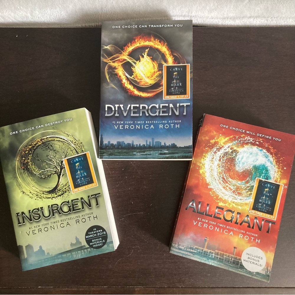 3 Divergent series books